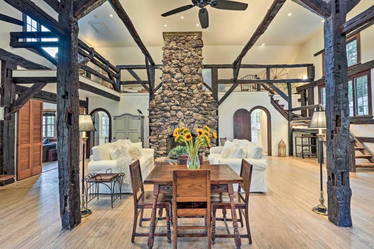 Ferienhaus Historic With Deck!